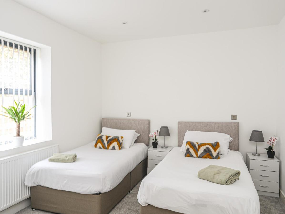 Bryn Min Manton Apartment เคอร์นาวอน ภายนอก รูปภาพ